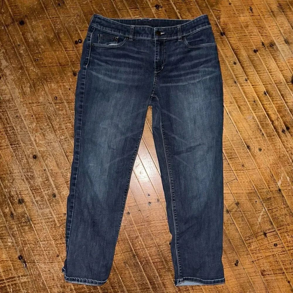 Chico’s Platinum stretchy straight leg 1.5/10 jeans